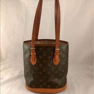 Louis Vuitton bucket pm + dust bag